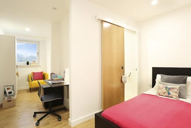 1 bed studio, The Midway, Basford, Newcastle under Lyme, ST51LD - Image 8